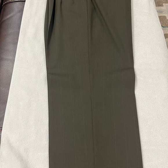 Olive Green Suit (Giorgio Paolo) - Picture 8 of 10